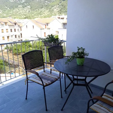 Seaview Suites Ondina Komiza Exterior photo
