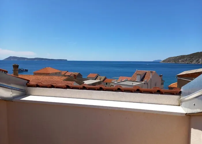 Seaview Suites Ondina